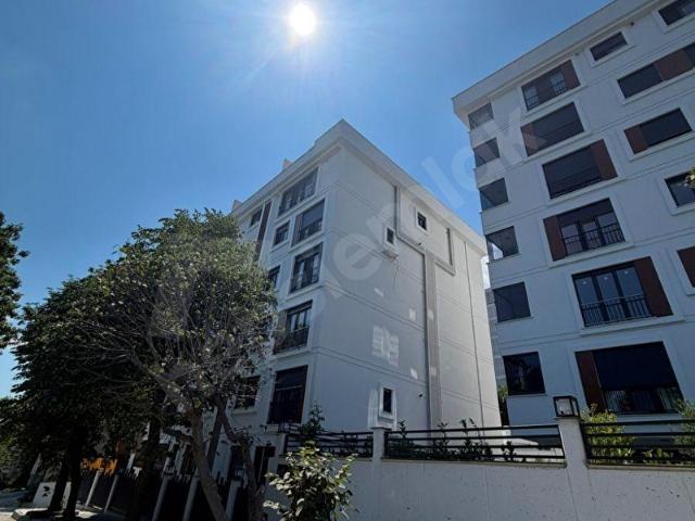 YENİ BİNADA KİRALIK 1+1 DAİRE METROYA METROBÜSE YAKIN