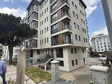 YENİ BNADA SATILIK LÜKS KAPALI OTOPARKLI DAİRE !