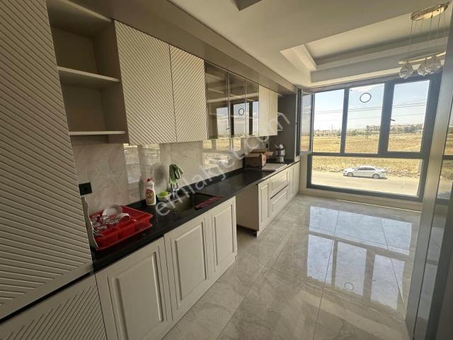 Yeni Cezaevi Karşısı Çeysa Goldhanda 2.5+1 Daire