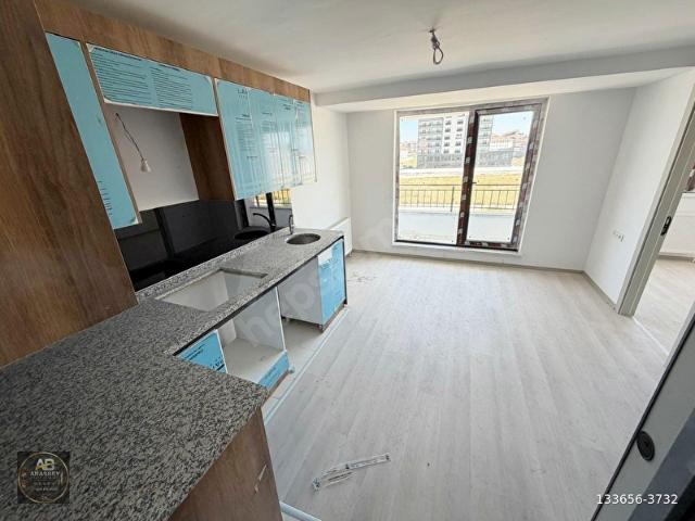 YENİCİMŞİTTE EMSALLERİNİN ÇOK ALTINDA FİYATLA ORTA KAT SIFIR 1+1