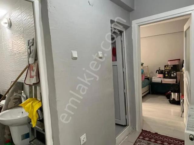 Yeni Dogan Mahallesinde İci Temiz Satılık Daire
