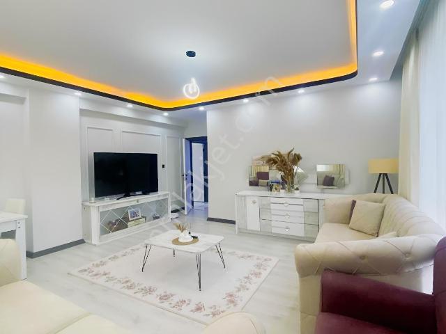 Yenişehir Emniyet Karşısı Arakat Güney Kiracılı Satılık 2+1