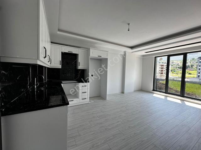 Yeni Şehir Hastanesi Yakınında Modern Mimari | 1+1 Satılık Daire