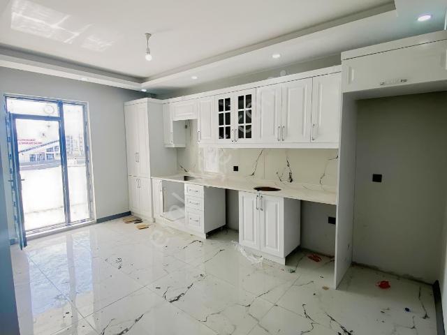 Yenişehir Mah Buzpaten Pisti Yakını Arakat Güney Kiralık 2+1