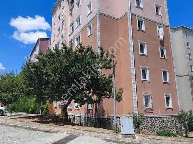 Yenişehir Mah Eflatun Sitesinde Ara Kat Eşyalı 75 M2 2+1