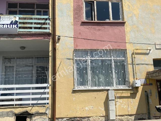 Yenişehir Pazaryeri Karşısı Kiralık Kombili 3+1 Daire