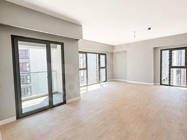 YENİFİKİRTEPE 11.ETAP PRESTİJ CADDESİNDE 135 M NET SATILIK 4+1