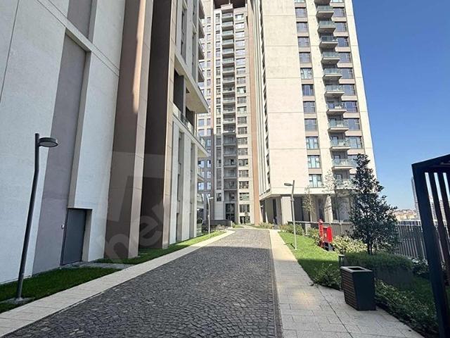 YENİ FİKİRTEPE 5. ETAPTA BÜYÜK TİP KİRALIK 3+1