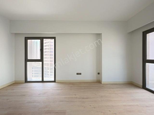 Yeni Fikirtepe Emlak Konut Kiralık 3+1 Daire – Aileye Uygun, Sıfır Bina