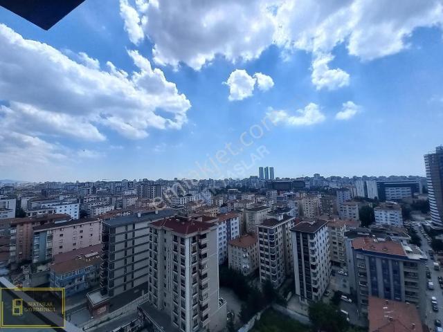Yeni Fikirtepe'de Deniz Manzaralı Ebeveynli 2+1