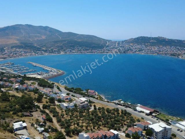 Yeni Foça' Da Satılık Doğalgazlı Dublex Villa