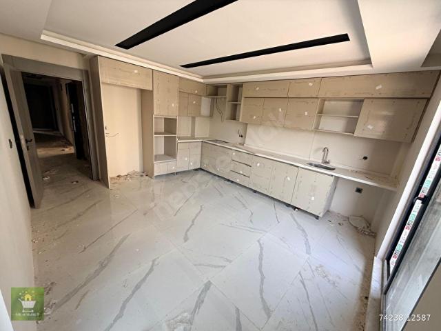 YENİGÜN 'DE SIFIR, DEVASA GENİŞLİKTE, EBV.BANYOLU, YERDEN ISITMALI, ŞIK 3+1 DAİRE