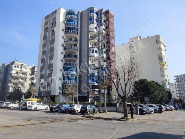 Yeni Girne Caddesi Yakını Modern Tasarımlı 3+1 Satılık Daire