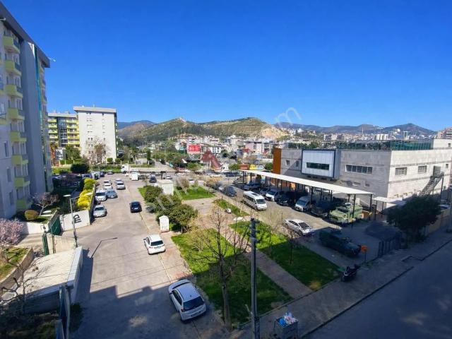 Yeni Girne Cd Yakını 2+1 Önü Açık Çift Banyolu Çift Cepheli