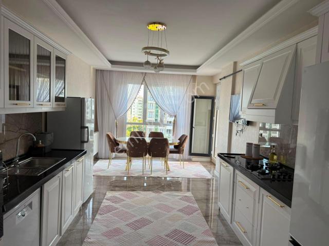 Yeni Hal Civarı Satılık 3+1