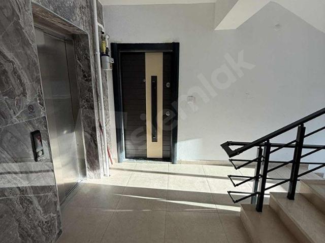 YENİ HASTANEYE YÜRÜME MESAFESİNDE KİRALIK GENİŞ LÜKS 1+1 DAİRE!