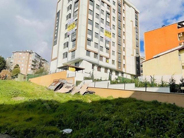 YENİHAYAT HALKALI SİTESINDEN SATILIK 2+1 AMERIKAN MUTFAKLI DAİRE
