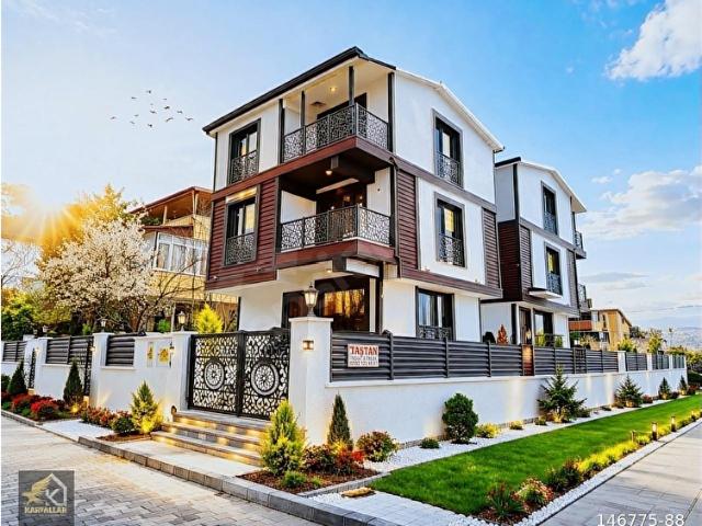 YENİÇİFTLİK'DE ŞİRİN YAZLIK VİLLA KARTALLAR'DAN