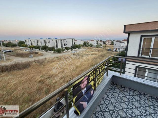 Yeniçiftlik Marmaraereğlisi Dereağzı Mah.nde Satılık 4+1 Villa
