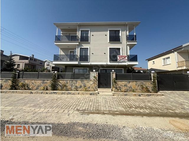 Yeniçiftlik'te Satılık Lüks Yazlık Villa