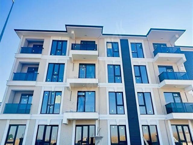 YENİ KAMU BİNALARINA YAKIN,BAHÇELİ,HAVUZLU,K.OTOPARKLI 1+1