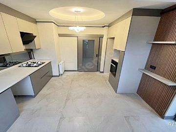 YENİKENT EMLAK'TAN GİYİNME ODALI KOMBİ PETEK TAKILI FULL+FULL