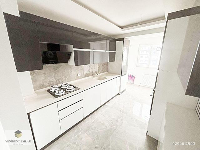 YENİKENT EMLAK'TAN KREDİ LİMİTSİZ ARA KATTA SATILIK 3+1 DAİRE