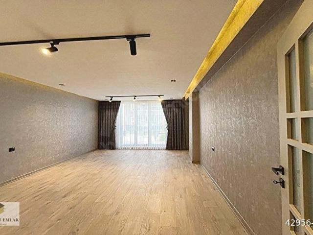 YENİKENT EMLAK'TAN ÇİFT MUTFAKLI 3+1 140M2 2.5 MİLYN KREDİ DAİRE