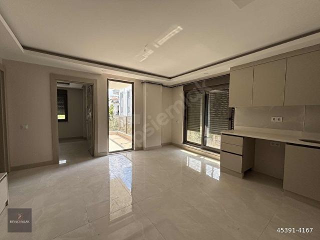 YENİKÖY'de KONUM HARİKASI YERDEN ISITMALI 1+1 ASANSÖRLÜ DAİRE