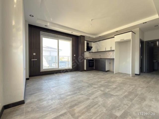 YENİKÖY'DE SİTE İÇERİSİNDE GÜNEY CEPHELİ 1+1 SIFIR DAİRE