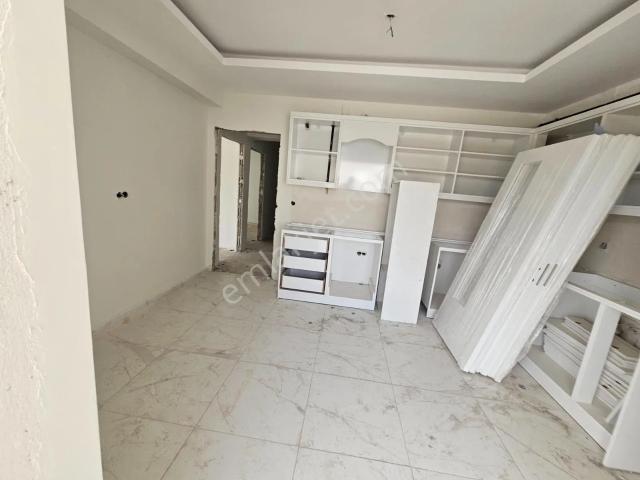 Yeni Rota Emlaktan Satılık 3+1 Yeni Yapım Daire