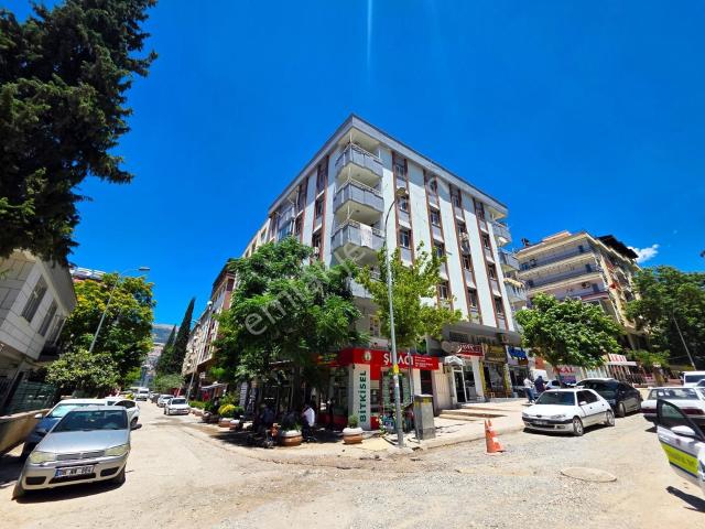 Yeni Rota'dan Çarşı Şelale Park Civarı 3+1 Satılık Daire