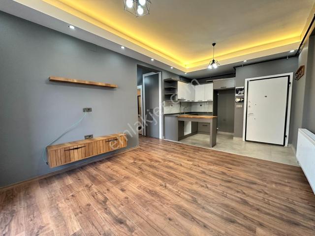 Yeni Rotadan Üniversite Karşısı eşyasız lüx 2+0 kiralık Daire