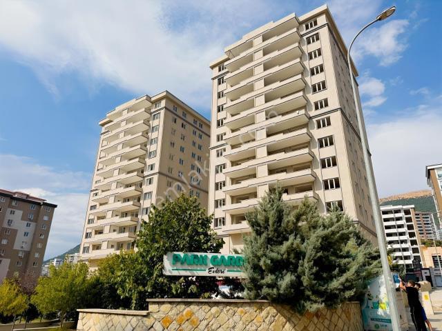 Yeni Rotadan Yamaçtepe'de Site İçi Geniş Satılık 4+1 Daire