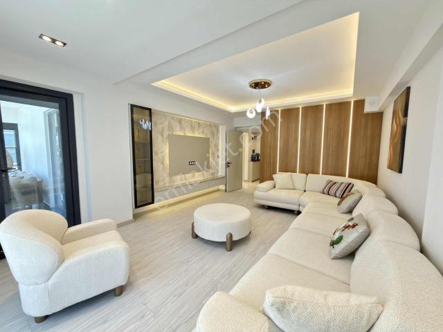 Yeni Site İçi Sıfır Yüzme Havuzlu Geniş E.v Banyolu 2+1 Daire