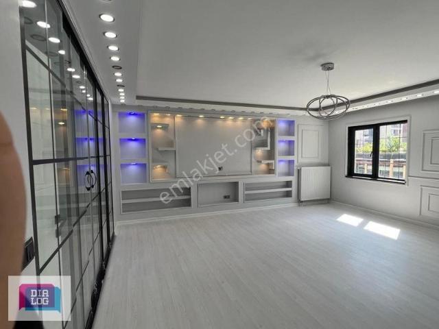 Yeni Tadilatlı Sahilpark Konutları 4+1, Çift Cephe Kiralık Daire