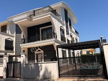 Yeni Ultra Lüks 4+1 Müstakil Havuzlu Villa Vatandaşlığa Uygun