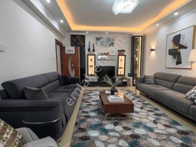 Yeni Yılın Fırsat Dairesi! 200 M², 4+1 Geniş Ve Ferah