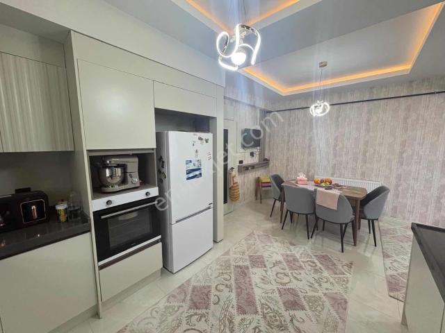 Yenicezaevi Civarı 3.5+1 Ultralüx Kiralık Daire!