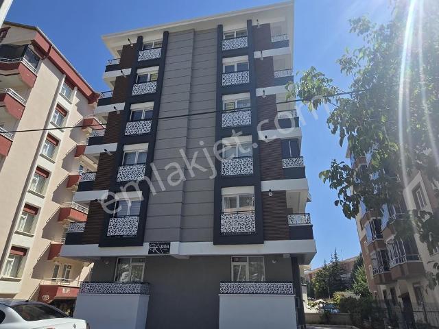 Yenice Mahallesinde Cezaevi Yolu Üzeri 1+1 Eşyalı Sıfır Daire