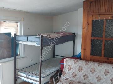 Yeniciftlik Yanyol Üzerinde Yanyol Kaptan 5 Sitesi Karşısında 1+1 Kiralık Daire
