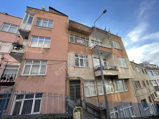 Yenicuma Mahallesi'nde İçi Tamamen Yenilenmiş Kiralık 2+1 Daire