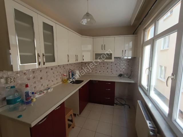 Yenibosna Fevzi Çakmak Mah Kiralık 2+1 Daire
