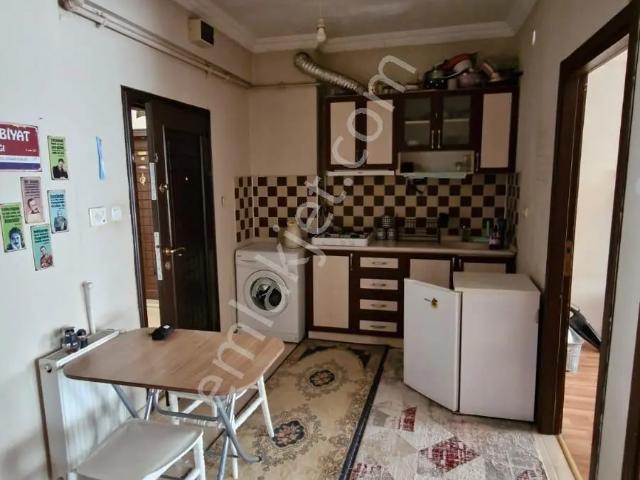 Yenibağlar Aöf Binası Yanı Eşyalı 1+1 Kiralık Daire