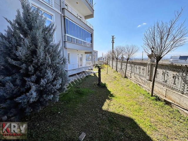 Yenigün Mahallesinde Bakımlı 3+1