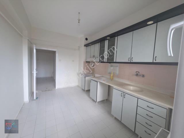 Yenidoğan Da Bakımlı 3+1 Kiralık Daire