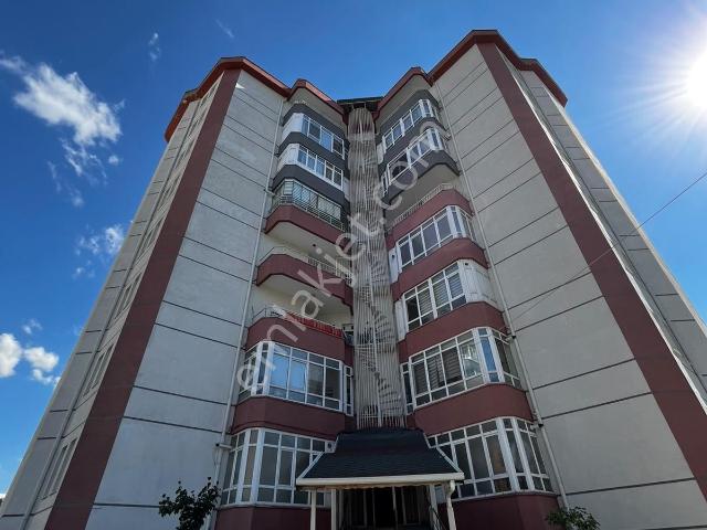 Yenidoğan Mah Yatırımlık Geniş Arsa Paylı Satılık Daire 33/1