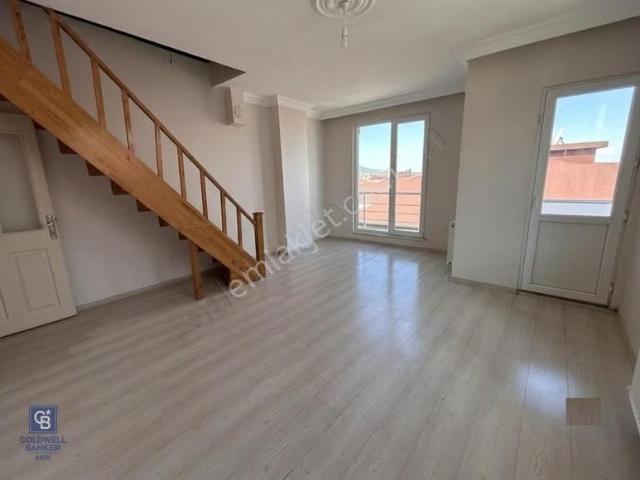 Yenidoğan Mahallesinde Kiralık Üst Dubleks