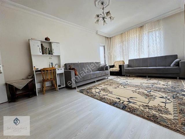 Yenidoğan Mah'sinde 3+1 Site İçerisinde Satılık Daire Asansörlü