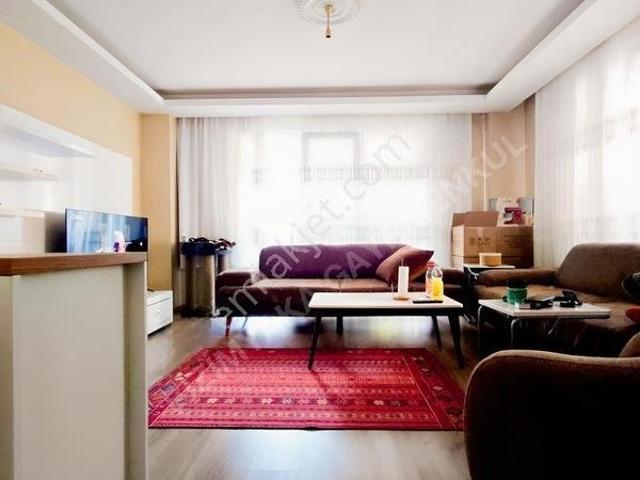 Yenidoğan Merkezde 3+1 Arakat Dx Siteiçi